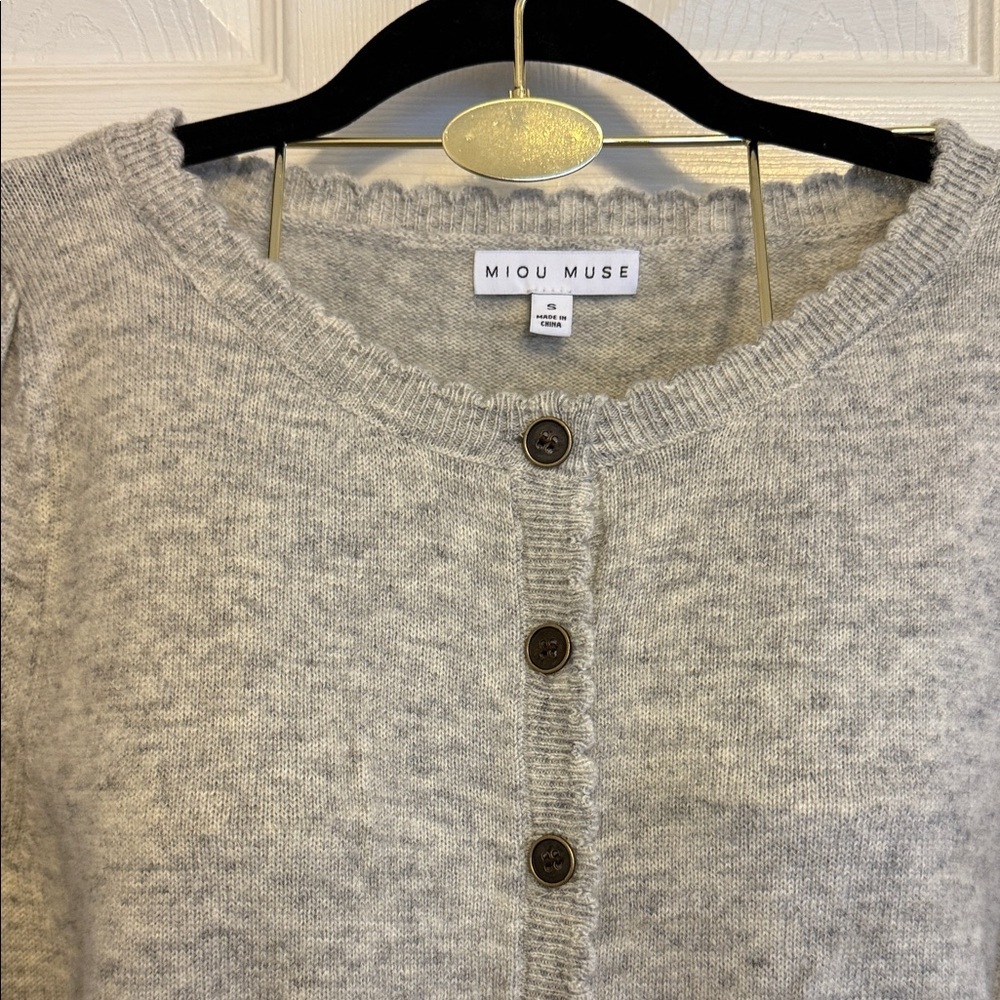 NWOT Miou Muse Light Gray Women's Cardigan #293 - Picture 2 of 11